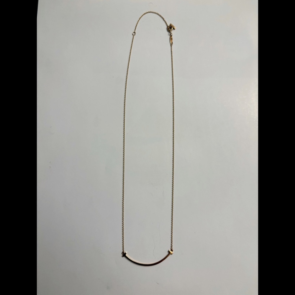 Smile Small Necklace solid Yellow Gold (18K) No Stone Pendant Necklace